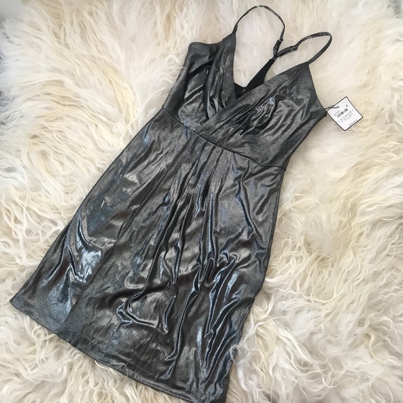 LAUNDRY BY SHELLI SEGAL Metallic Pleated Faux Wrap - Picture 3 of 8